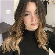 Sono Carla, ho 22 anni e cerco lavoro a ribera, mi piace stare a contatto con i bambini e mi piace insegnare